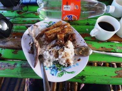 Lunch in Hut - Manlawi Sandbar (5).jpg