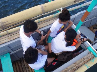 Pili Group on Boat (1).jpg