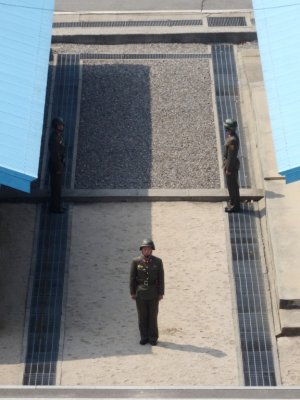 North Korean Soldiers Stand on the North-South Demarcation Line (2).jpg