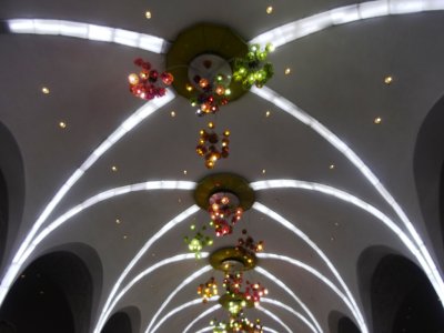 Beautiful Glass Chandeliers - Puhung Station - Pyongyang Metro 평양지하철 (2)