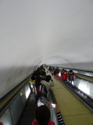 Descending to Puhung Station - Pyongyang Metro 평양지하철