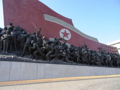 Mansudae Grand Monuments (4).jpg