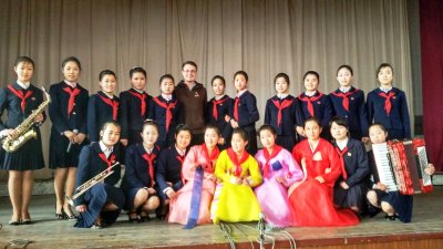 Tourists with Kang Pan-sok School Performers (4).jpg