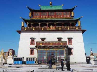 Main Temple - Magjid Janraisig Sum - Gandantegchinlen Monastery (3).jpg