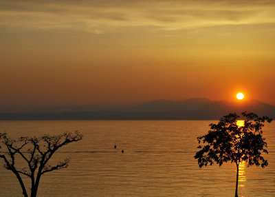 Zonsondergang aan het Gardameer / Lake Garda (Italy)