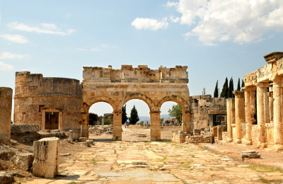 Domitian gate 