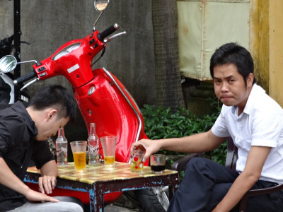 Guys at a cafe - Old Town, Hoi An, Vietnam