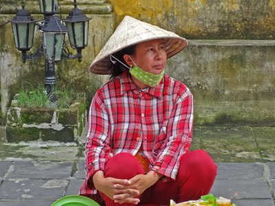 Woman from the previous photo - Old Town, Hoi An, Vietnam