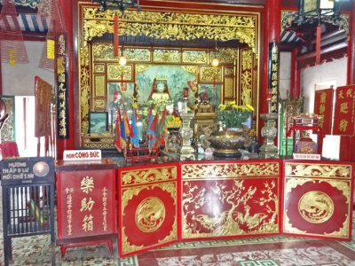 Chinese (Taoist) altar and temple in the Chinese Meeting Hall - Hoi An, Vietnam