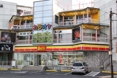 Convenience store near the Nunohan Hotel and Lake Suwa in Suwa-shi