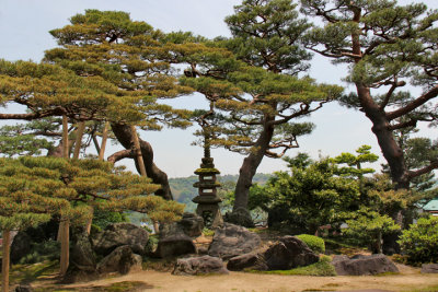 The Hill of the Seven Gods of Good Fortune (Shichi-fukujin-yama) in the Kenroku-en Garden  - Kanazawa