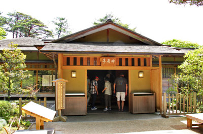 The Shigure-tei Teahouse in the Kenroku-en Garden in Kanazawa