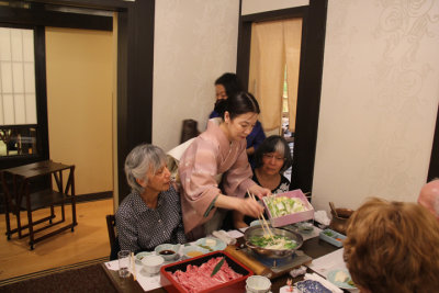 Linda and Ruth at Ganko Takasegawa Nijoen (restaurant) in Kyoto