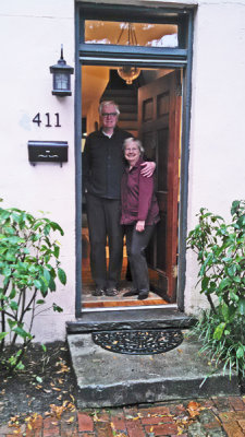 Jack and Judy at the entrance to their house in Savannah - they rented the house for a week - we stayed there overnight.