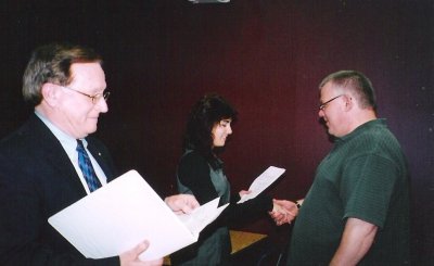 More people exchanging the grip 02.jpg