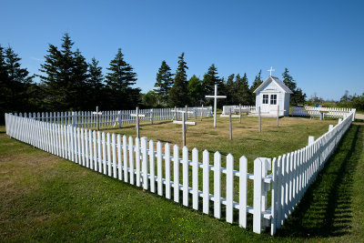 La petite chapelle and Pointe à Major Cemetary - Belliveau's Cove