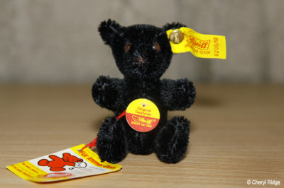 Steiff mini teddy bear 1980s black 0208/10