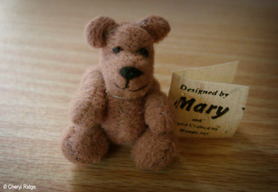miniature bear Ella by Mary and Wendy Joy
