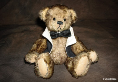 Almond bear