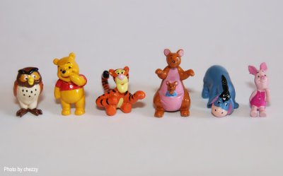 Yujin Disney Characters Pooh and friends stationary set