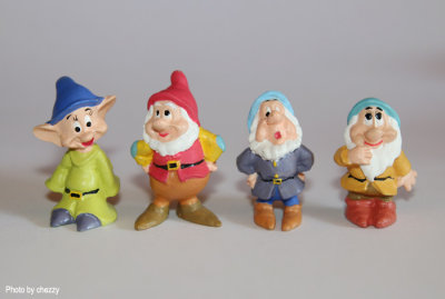 Yujin Disney Characters Snow White and the Seven Dwarfs figurines