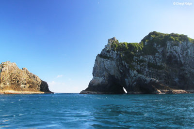 2580b-hole-in-the-rock.jpg