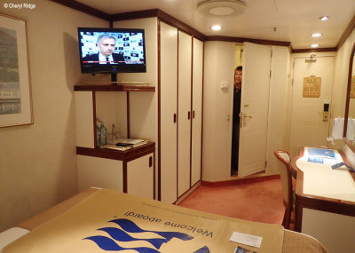 P8150027-stateroom.jpg