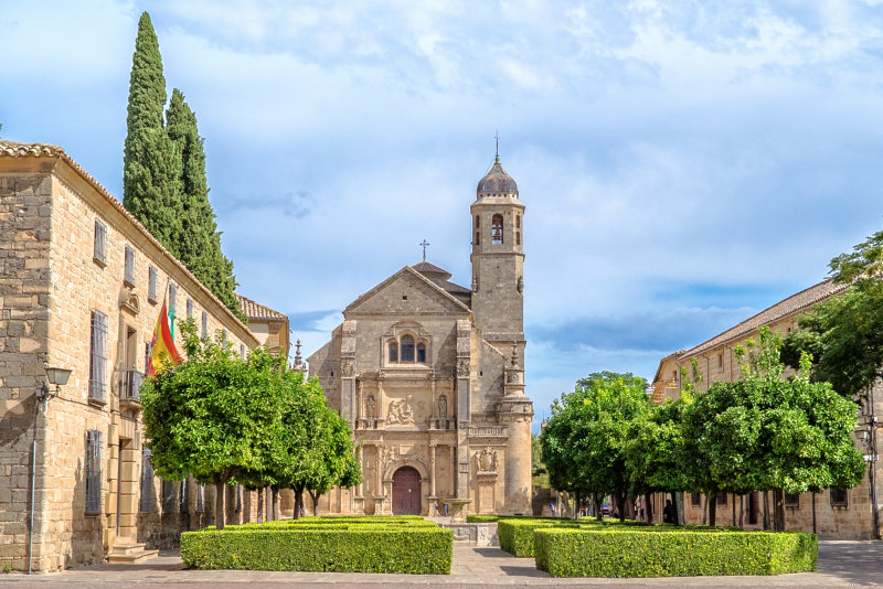 Plaza de Vzquez de Molina Square