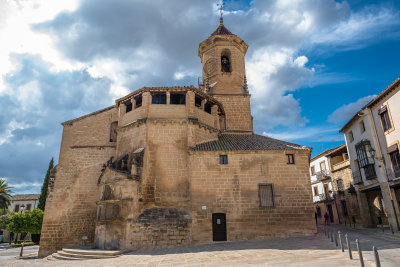 Iglesia de San Pablo church, Plaza del 1 de Mayo