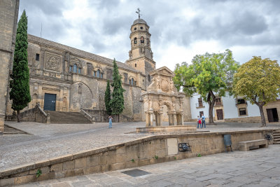 Plaza Santa Maria with the Baeza Cathedral