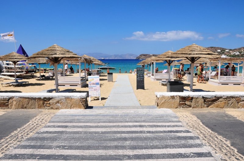 Let's go to the beach.