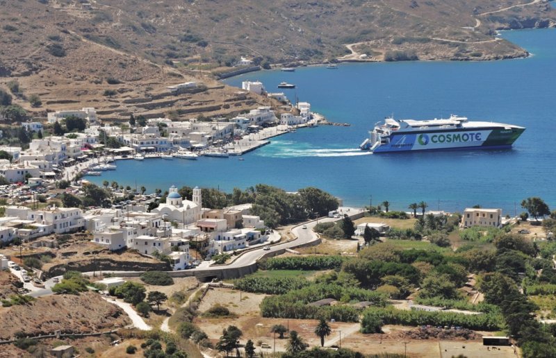 Katapola, the main port of Amorgos.