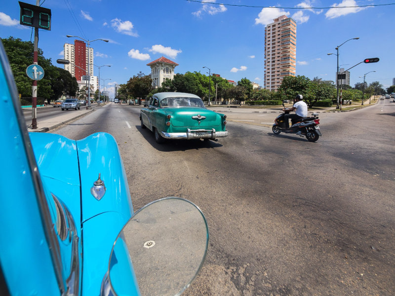 P3272387-taxi.jpg
