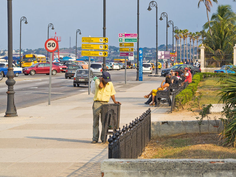P3210817-malecon.jpg