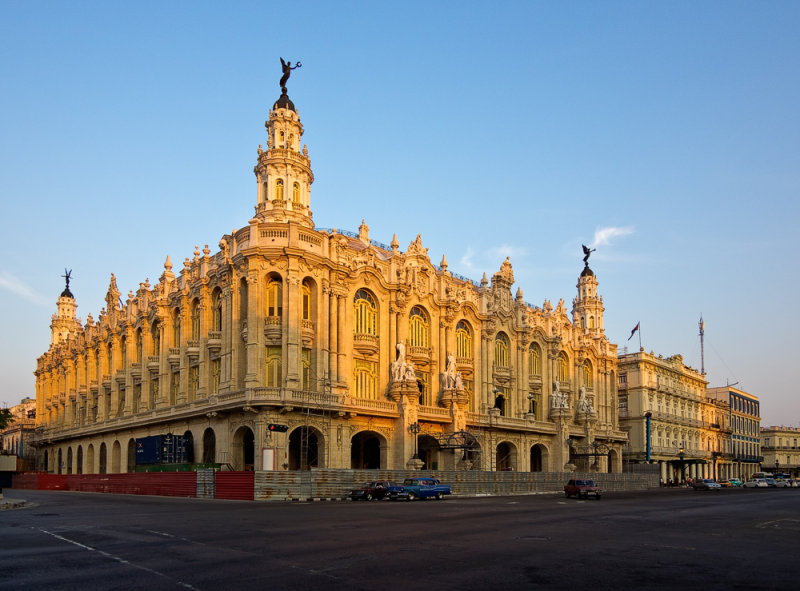 P3221086-Gran-Theatro.jpg
