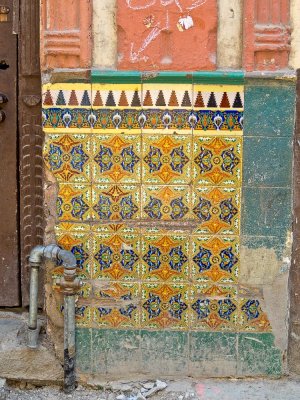 P3210770-Tiles.jpg