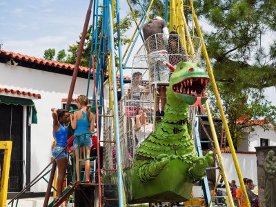 P3280278-Dragon-Ride.jpg