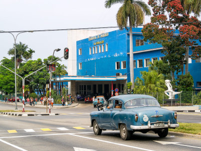 P3221472-havana-bus-station.jpg