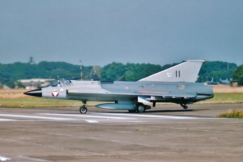 Military aviation between 1995-2005