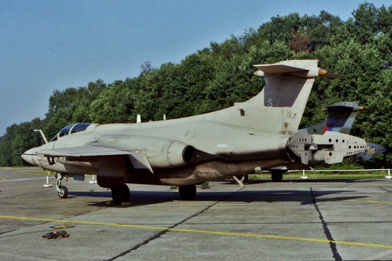 Bucc. S.2B XV863 