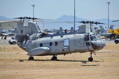 CH-46E 156452