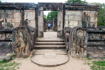 Polonnaruwa-7233.jpg