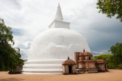 Polonnaruwa-7312.jpg