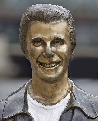 Bronze Fonz.jpg