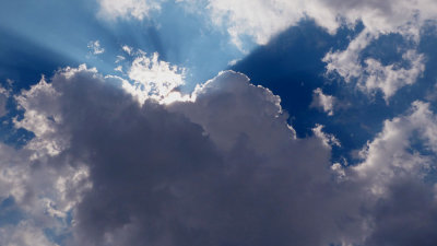 L1000381 clouds.jpg