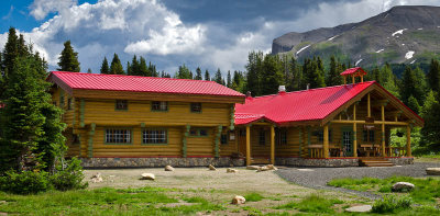 Mount Assiniboine Lodge
