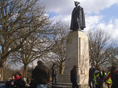 Statue of General Woolf