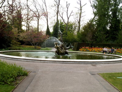 Fountain in Queen Mary Gardens