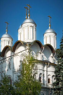 The home Twelve Apostles' Church. II