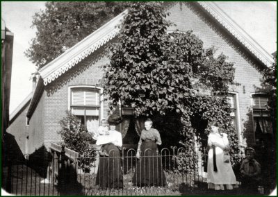 DG 2115.jpg